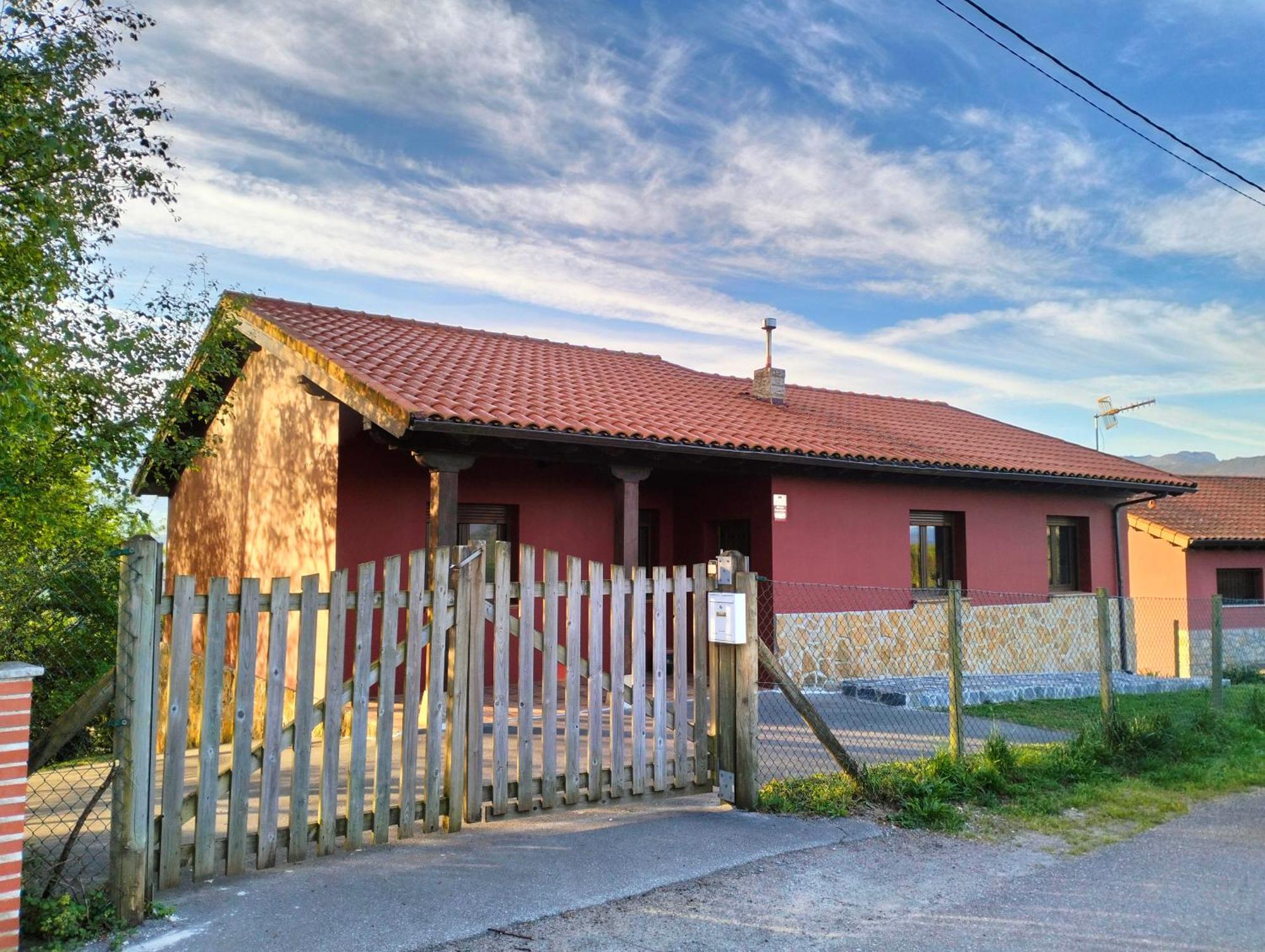 Гостьовий будинок La Casa De Nuria Кангас-де-Оніс Екстер'єр фото
